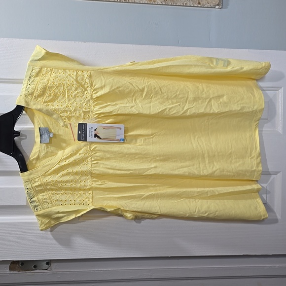 Berkley Jensen Tops - Yellow Flutter Sleeve Tee